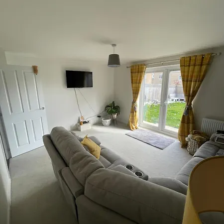 2 Bedroom House Leeds  Exterior photo