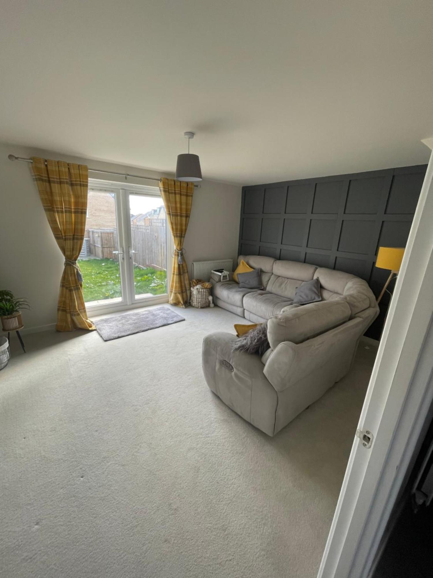 2 Bedroom House * Leeds (West Yorkshire)